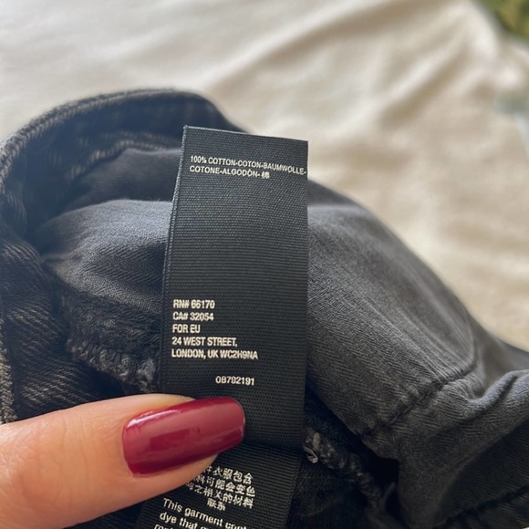 We the Free Women’s Size 31 Black Wash Distressed A Line Denim Frayed Mini Skirt - Picture 11 of 11